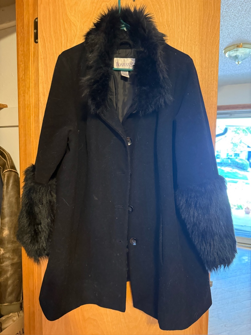18w Roamam’s Wool Black Faux Fur Trim Women's Coat
